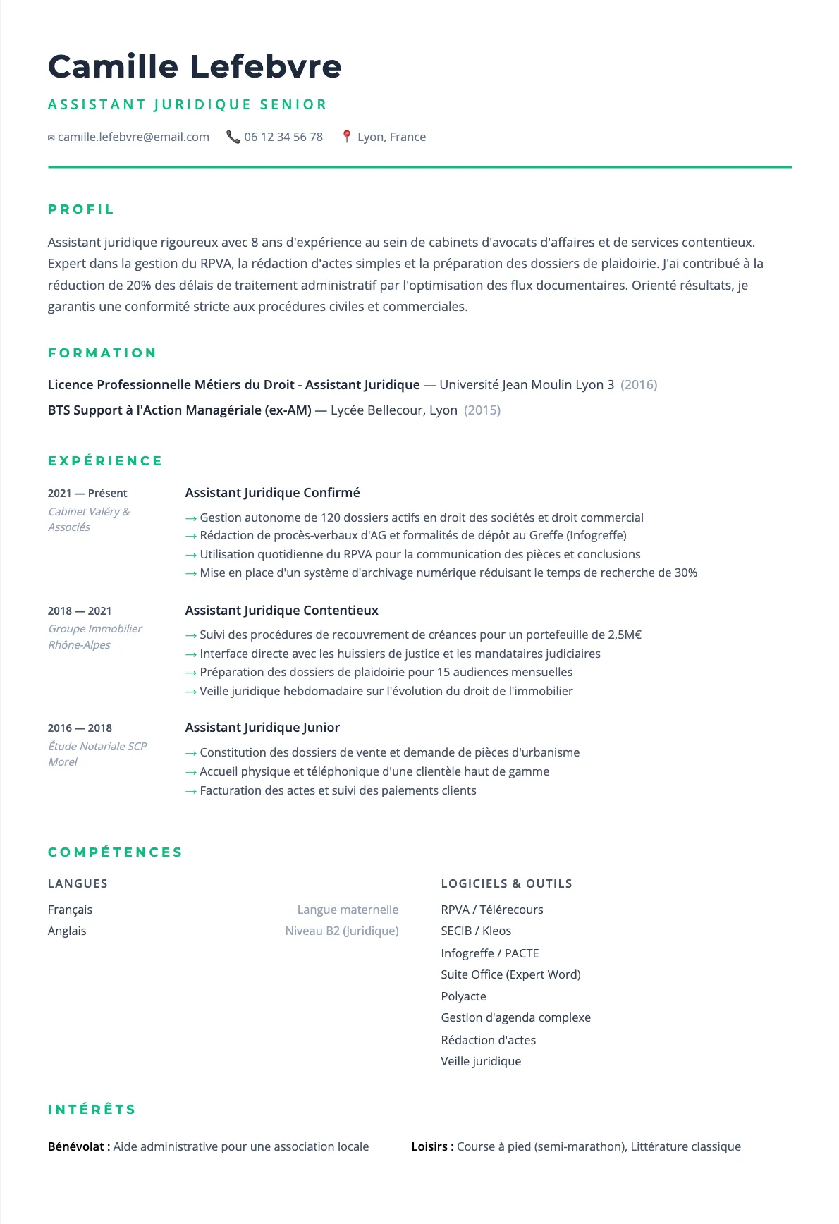 Exemple de CV Assistant Juridique Senior (modèle minimaliste) créé avec CV Boost