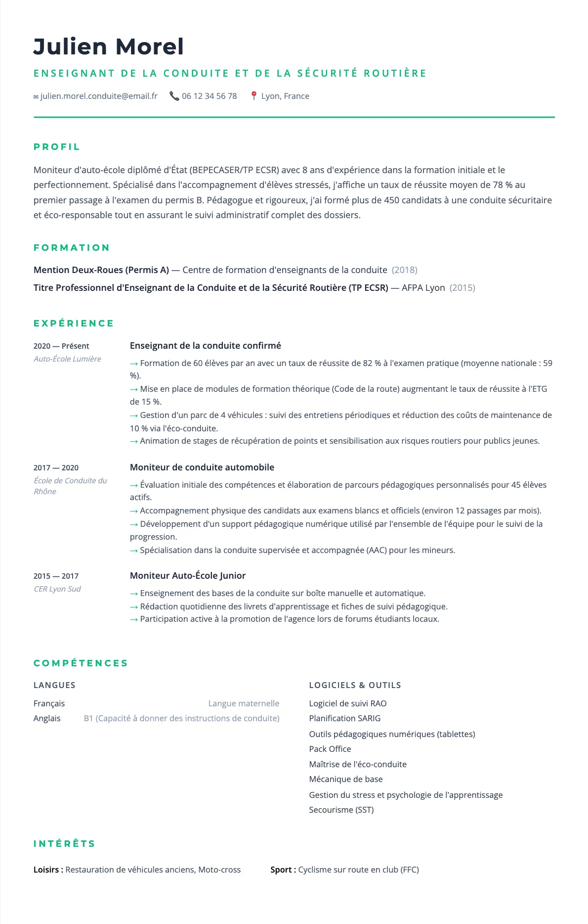 Exemple de CV Enseignant de la conduite et de la sécurité routière (modèle minimaliste) créé avec CV Boost