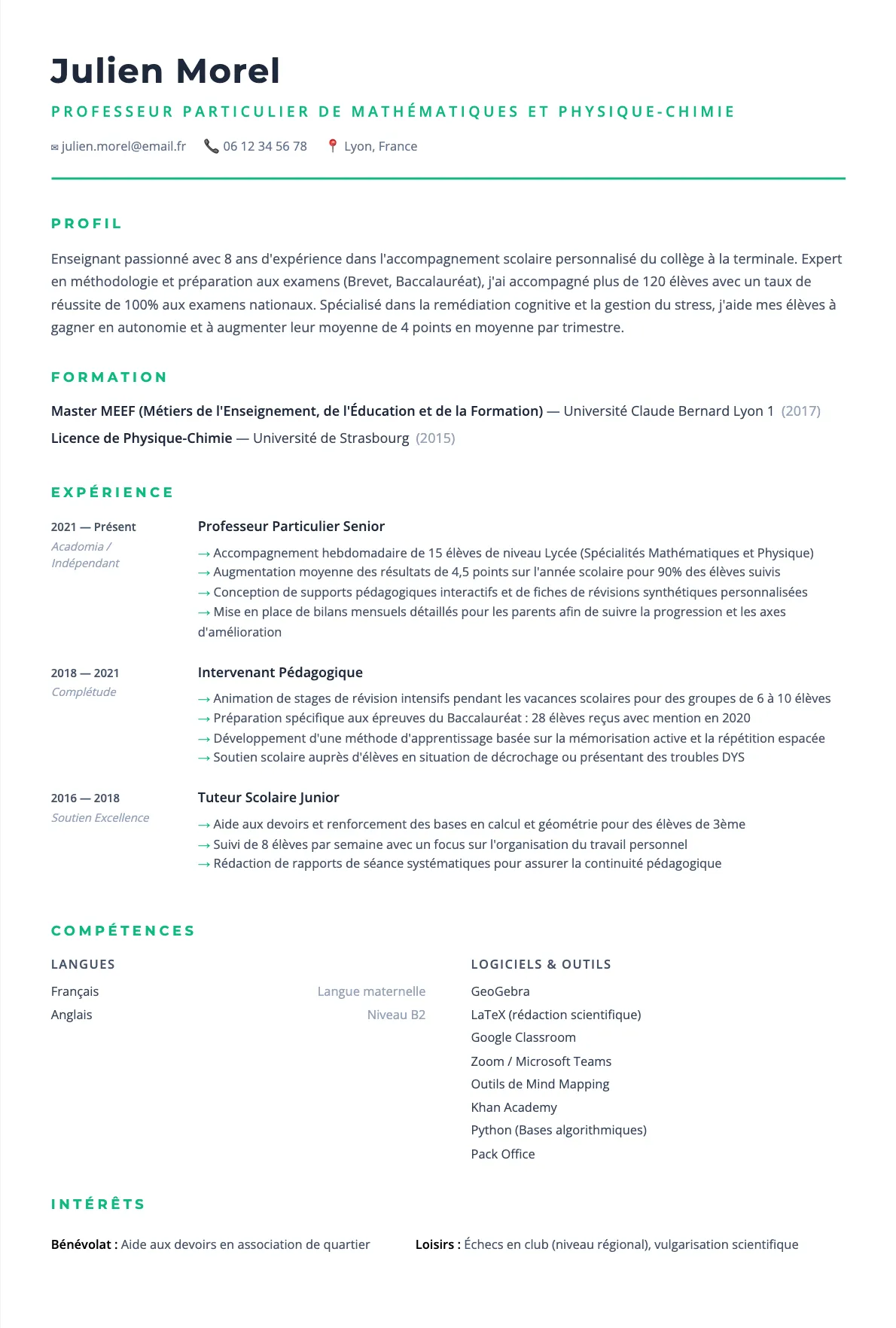 Exemple de CV Professeur Particulier de Mathématiques et Physique-Chimie (modèle minimaliste) créé avec CV Boost